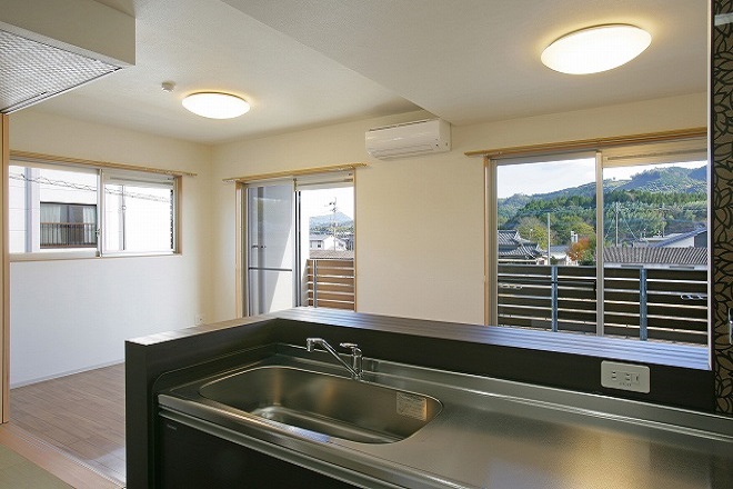 19 ファミリー棟 キッチン・リビング