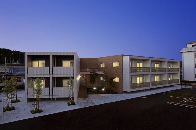 06 外観南面 夜景