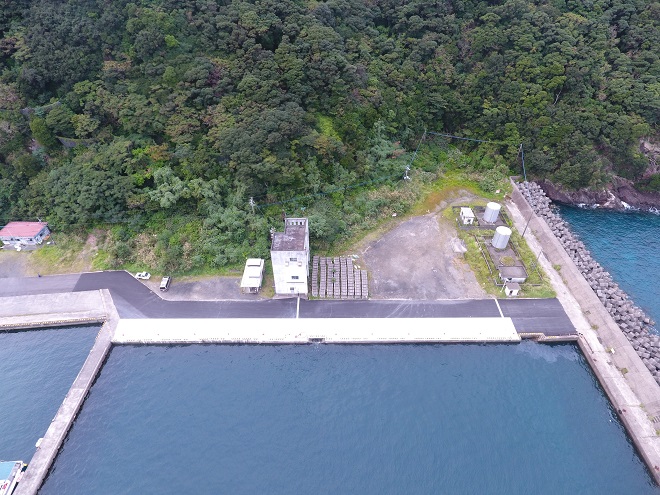 一湊漁港水産物供給基盤機能保全工事（Ｒ３‐１工区）4